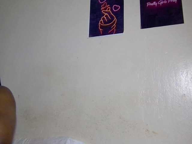 Kimzey live cam on BongaCams