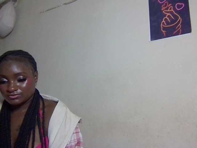 Kimzey live cam on BongaCams