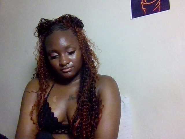 Kimzey live cam on BongaCams