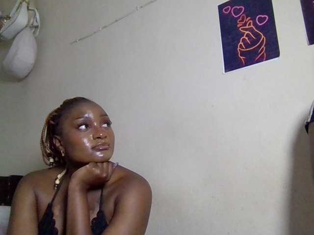 Kimzey live cam on BongaCams