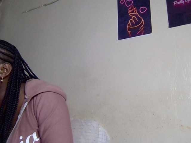 Kimzey live cam on BongaCams