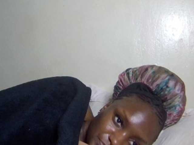 Kimzey live cam on BongaCams