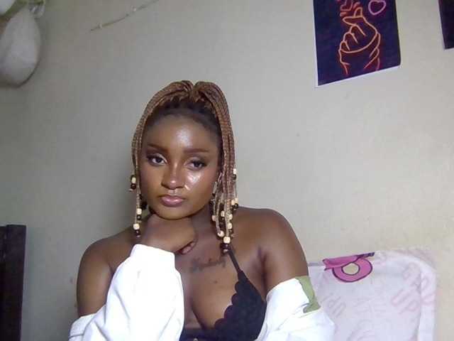 Kimzey live cam on BongaCams