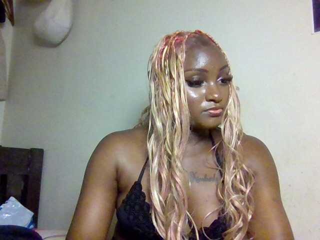 Kimzey live cam on BongaCams