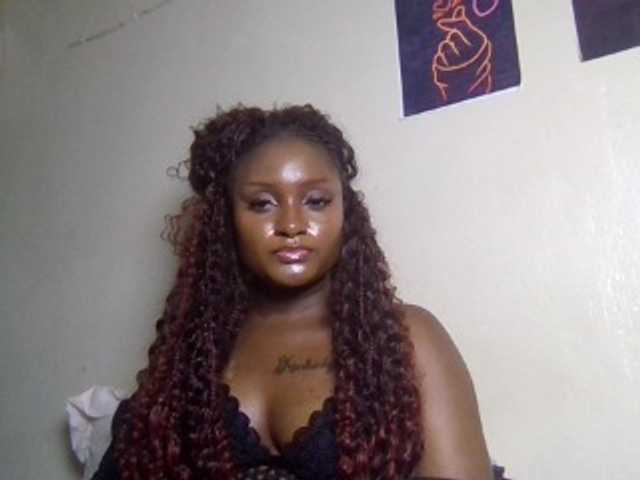 Kimzey live cam on BongaCams