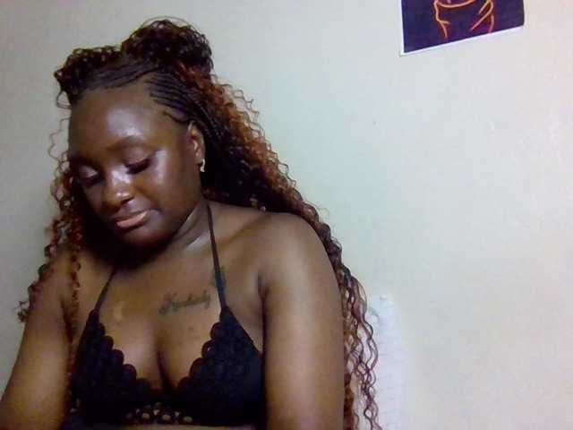 Kimzey live cam on BongaCams