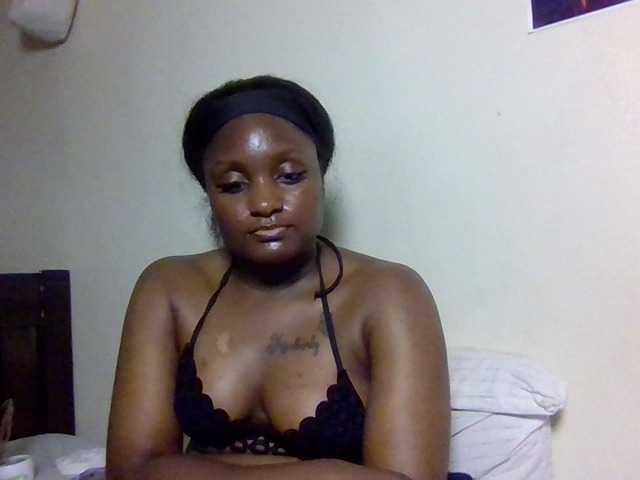 Kimzey live cam on BongaCams
