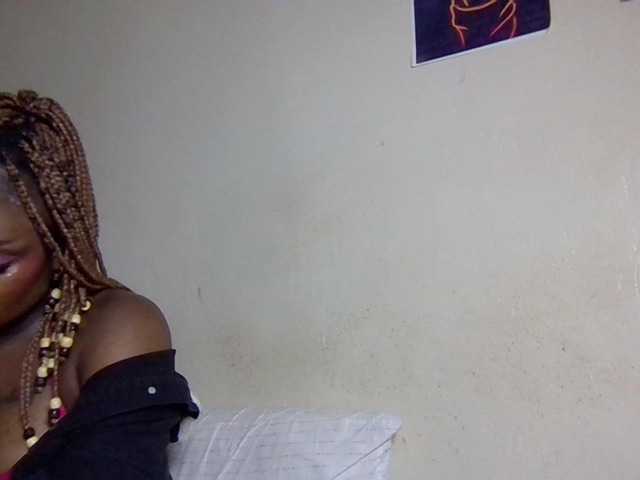 Kimzey live cam on BongaCams