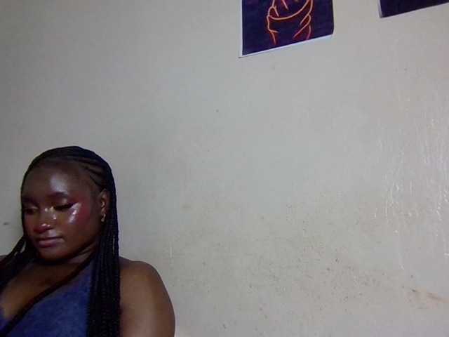 Kimzey live cam on BongaCams