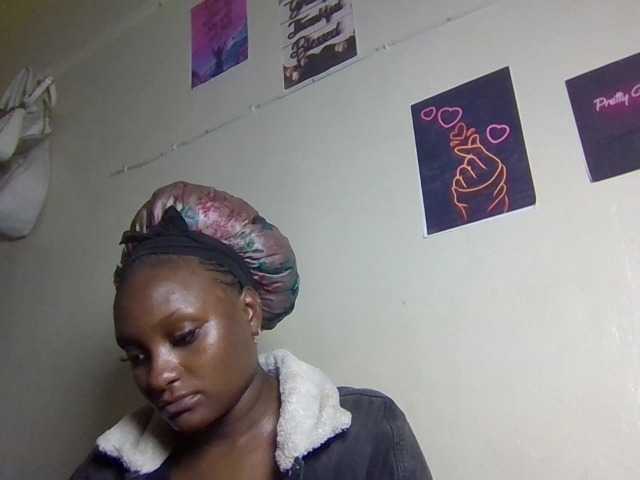 Kimzey live cam on BongaCams