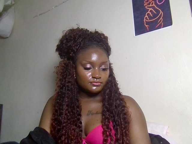 Kimzey live cam on BongaCams