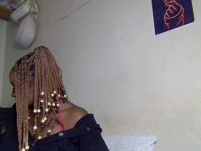 Kimzey live cam on BongaCams