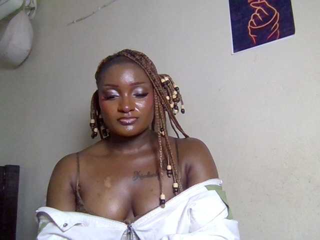 Kimzey live cam on BongaCams