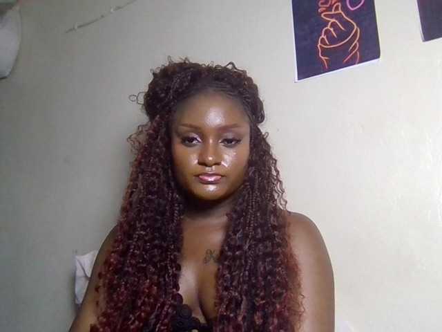 Kimzey live cam on BongaCams