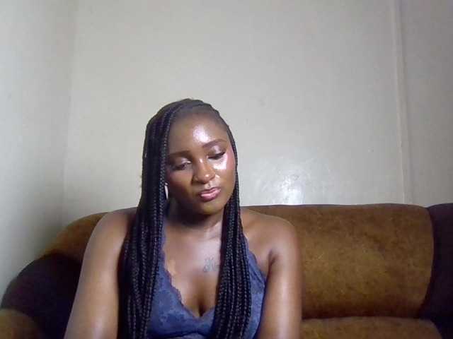 Kimzey live cam on BongaCams
