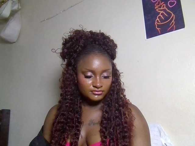 Kimzey live cam on BongaCams