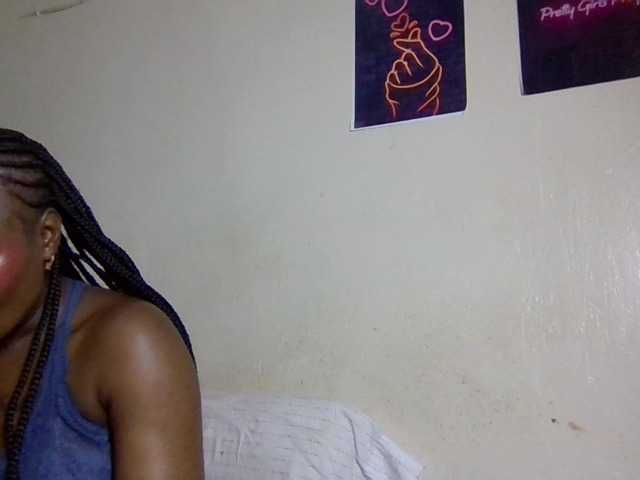 Kimzey live cam on BongaCams