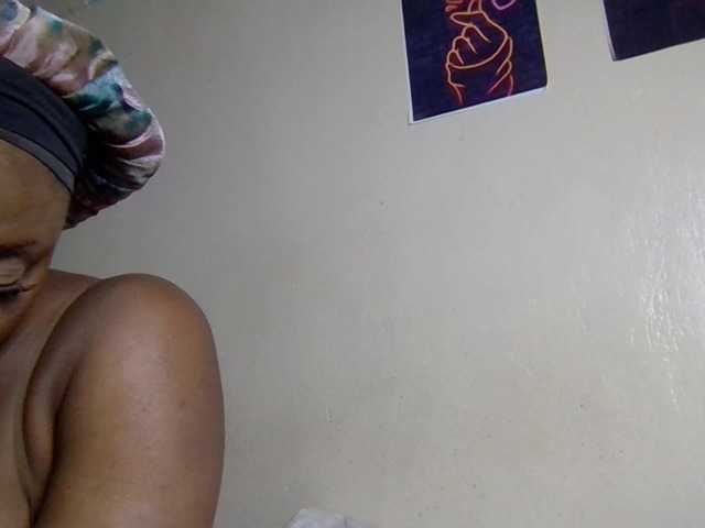 Kimzey live cam on BongaCams