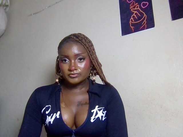 Kimzey live cam on BongaCams
