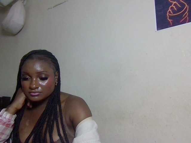 Kimzey live cam on BongaCams