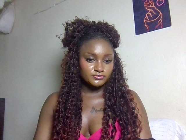 Kimzey live cam on BongaCams