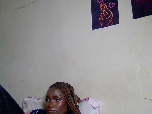 Kimzey live cam on BongaCams