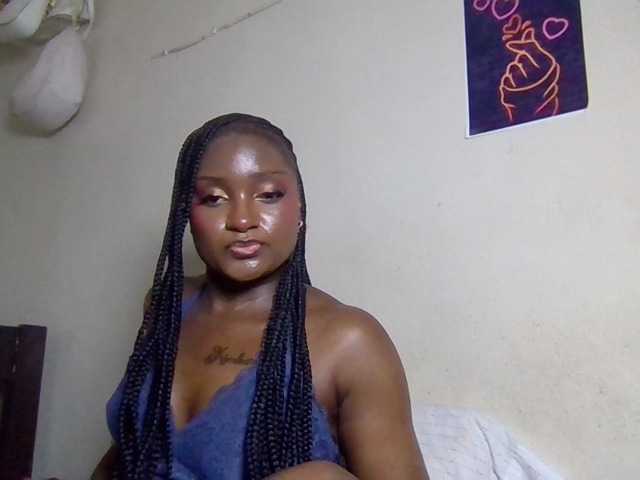 Kimzey live cam on BongaCams