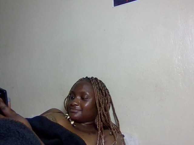 Kimzey live cam on BongaCams