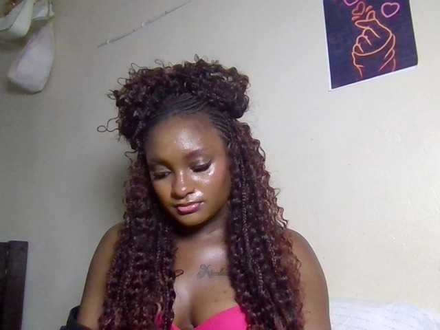 Kimzey live cam on BongaCams