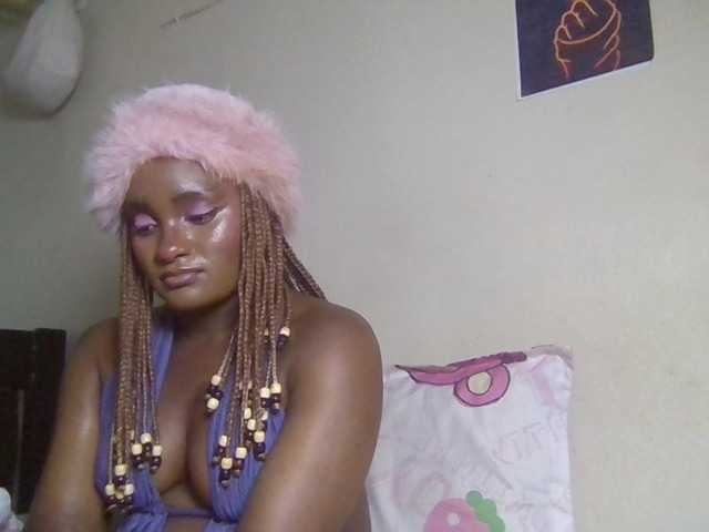 Kimzey live cam on BongaCams
