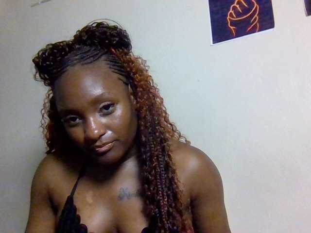 Kimzey live cam on BongaCams