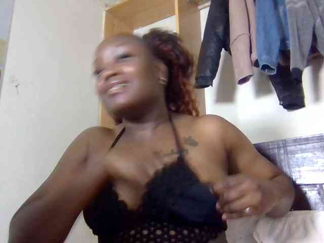 SweetKimmie webcam