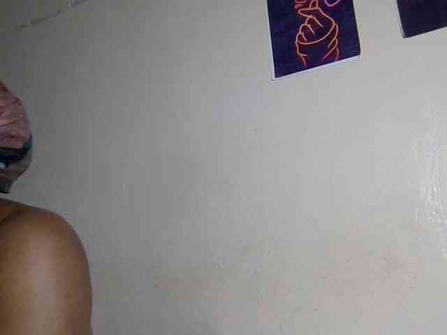 SweetKimmie webcam