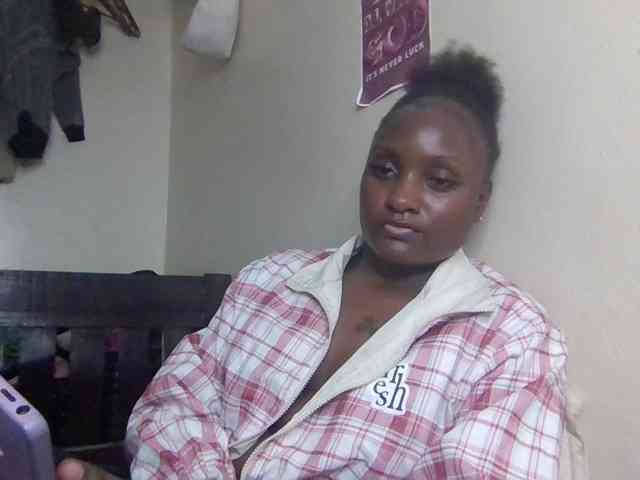 SweetKimmie webcam