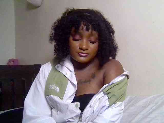 SweetKimmie webcam