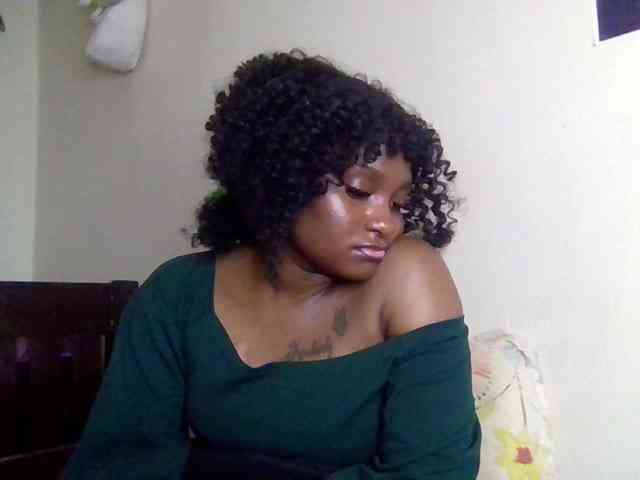 SweetKimmie webcam
