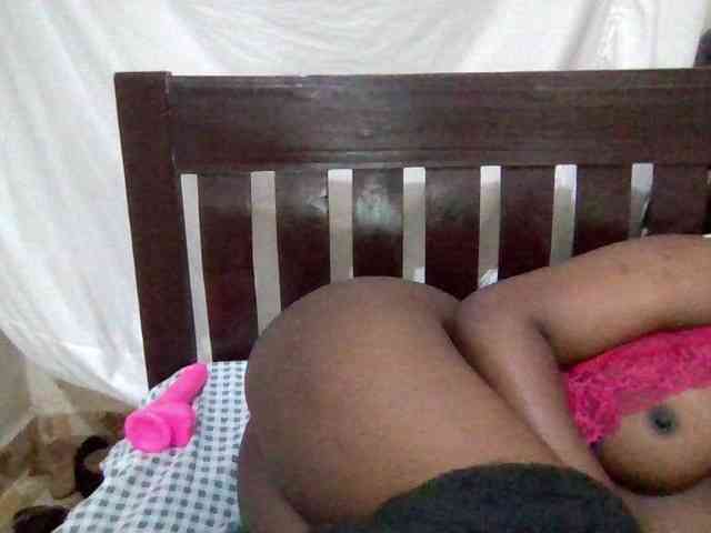 SweetKimmie webcam