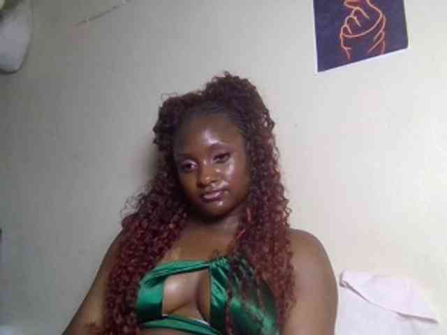 SweetKimmie webcam
