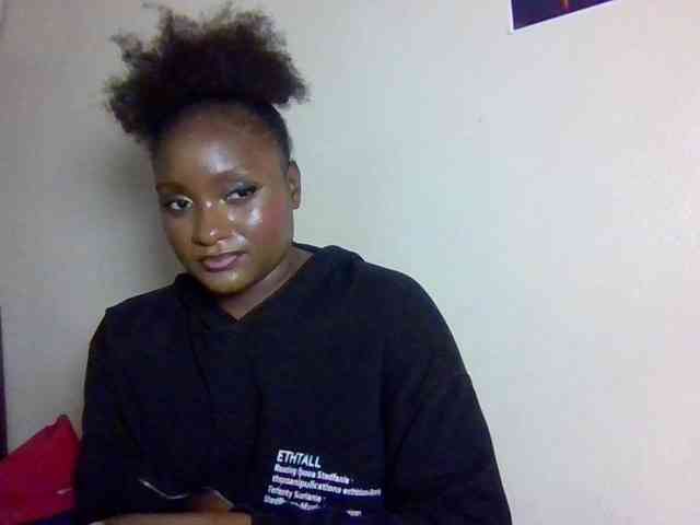 SweetKimmie webcam