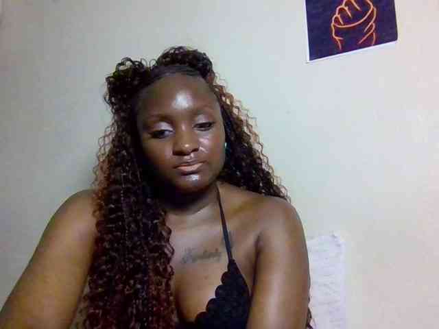 SweetKimmie webcam