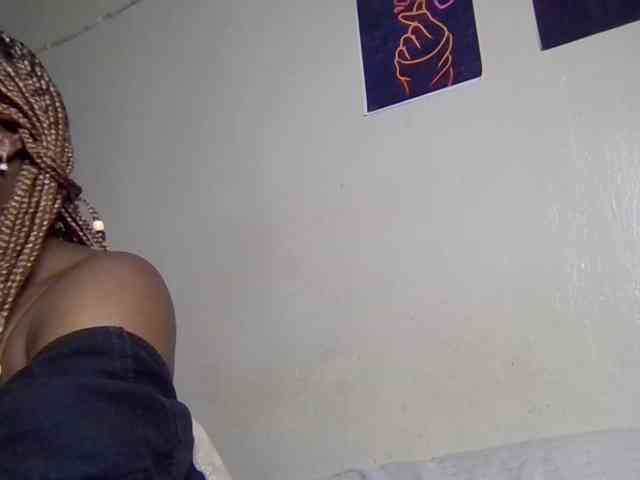 SweetKimmie webcam
