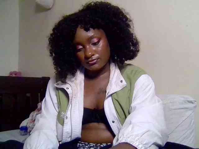 SweetKimmie webcam