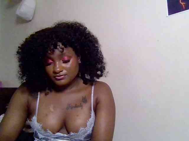 SweetKimmie webcam