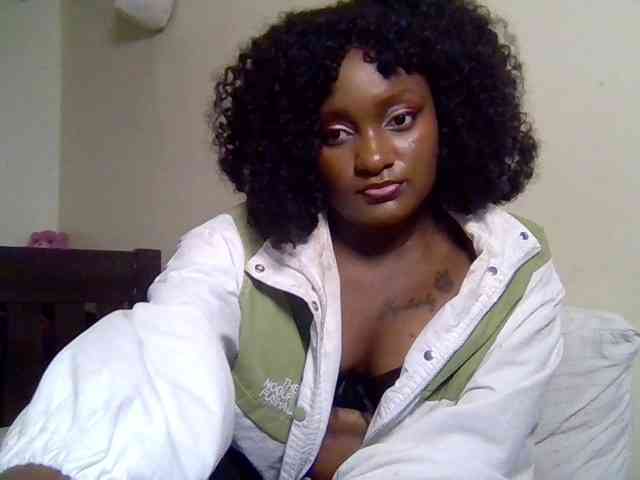 SweetKimmie webcam