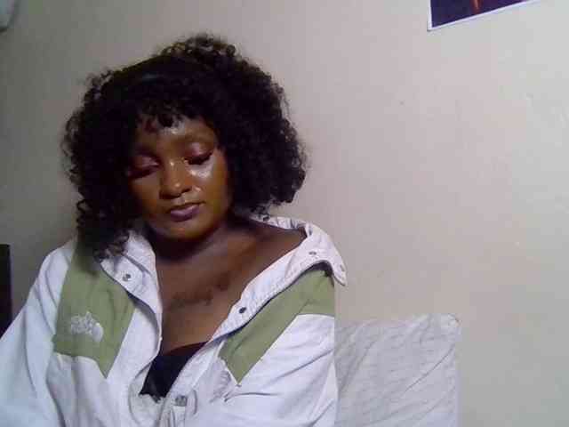 SweetKimmie webcam
