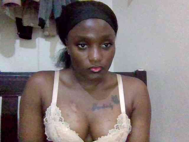 SweetKimmie webcam