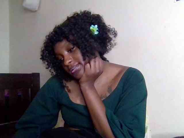 SweetKimmie webcam