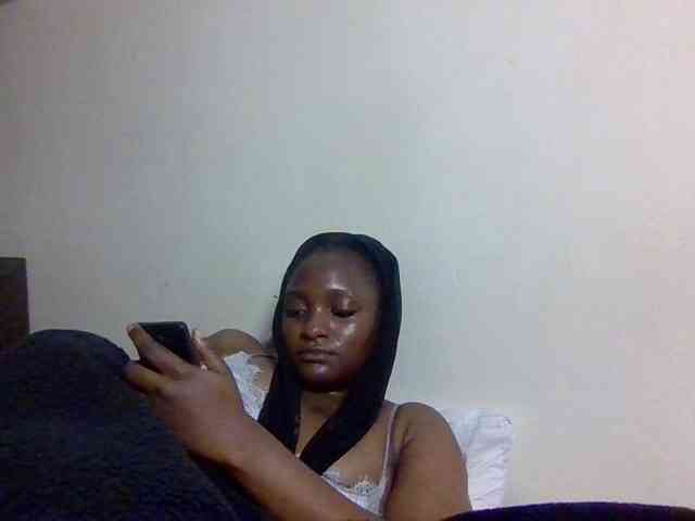 SweetKimmie webcam