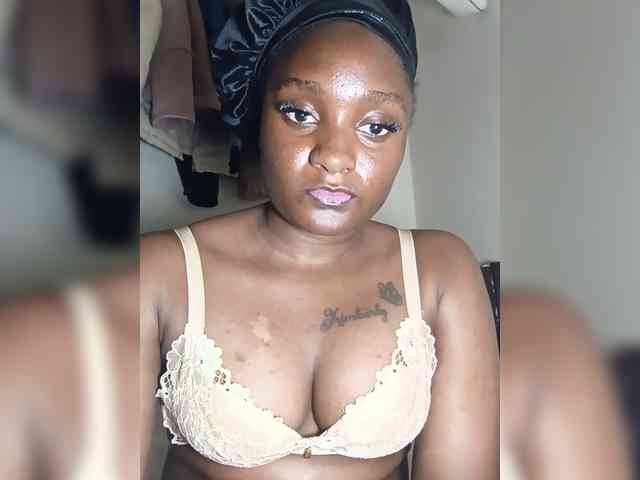 SweetKimmie webcam