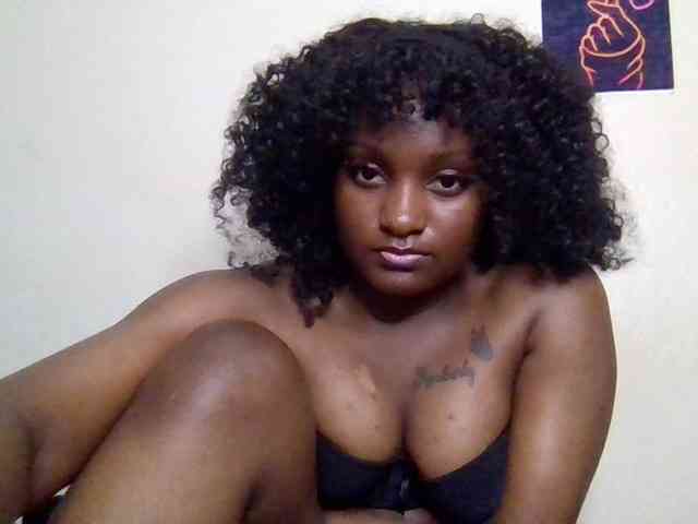 SweetKimmie webcam